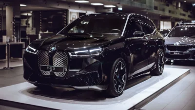 BMW iX evi